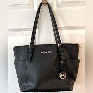 Michael Kors Women's Black Sullivan Medium Saffiano Leather Top-zip Tote Bag